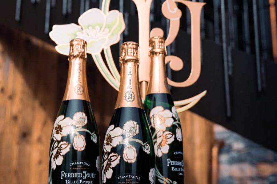 bouteilles de champagne au club 1969 la folie douce